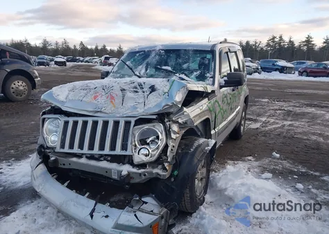 2010 Jeep Liberty Sport z USA, uszkodzony, nr VIN 1J4PN2GK1AW180133